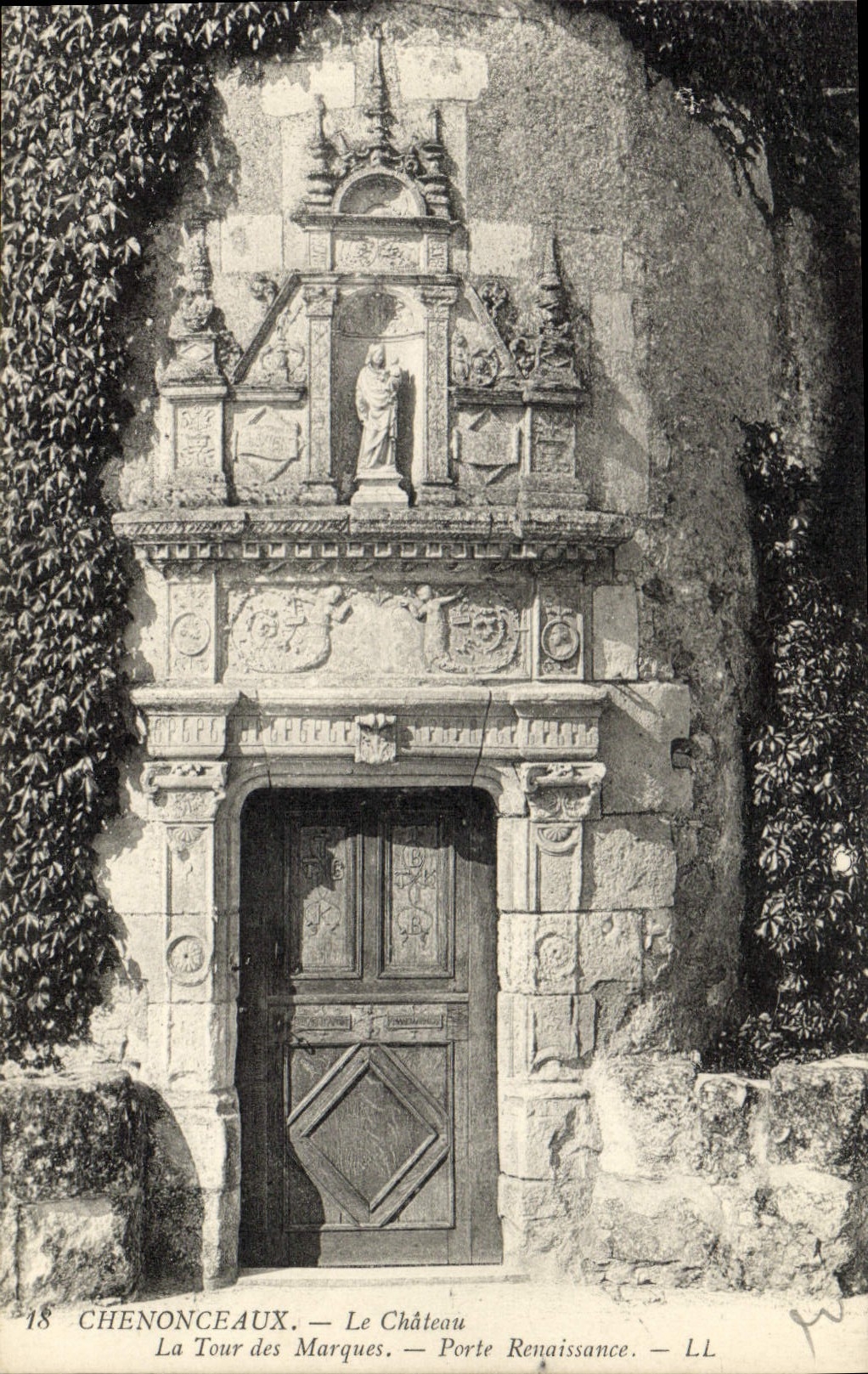 CPA Chenonceaux Le chateau La Tour des Marques Porte Renassaince