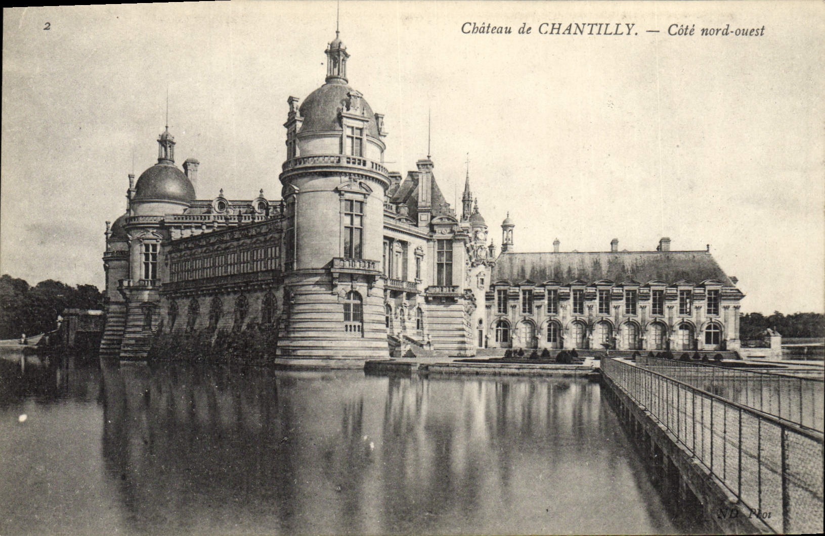 Château de CHANTILLY — Côté nord-ouest — ND Plor