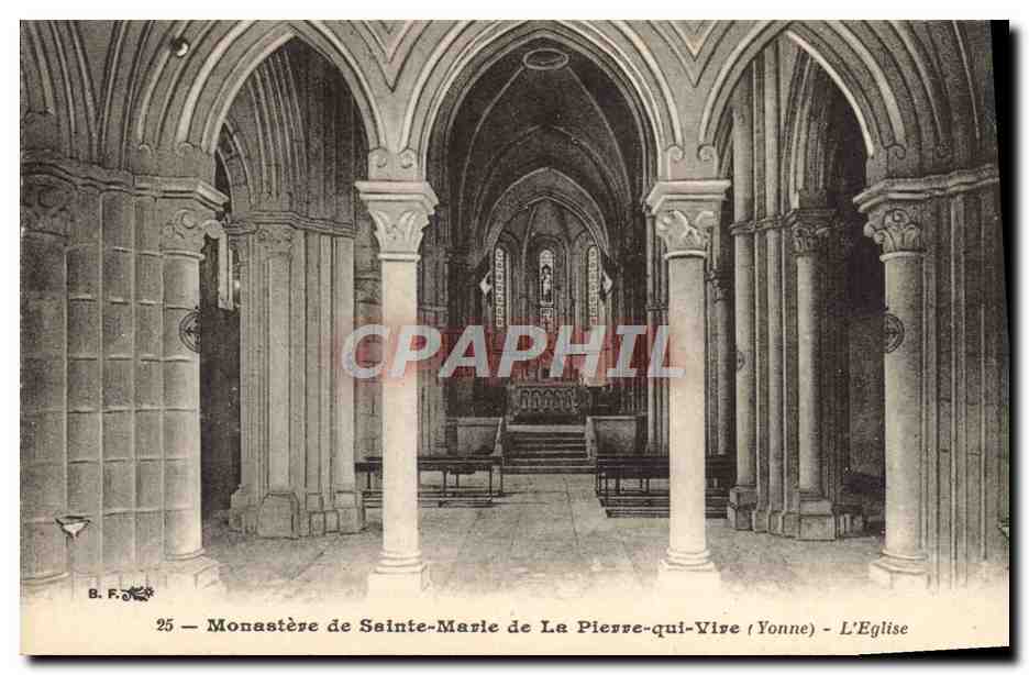 CPA Monastere de Sainte Marie de la Pierre qui Vire L'eglise