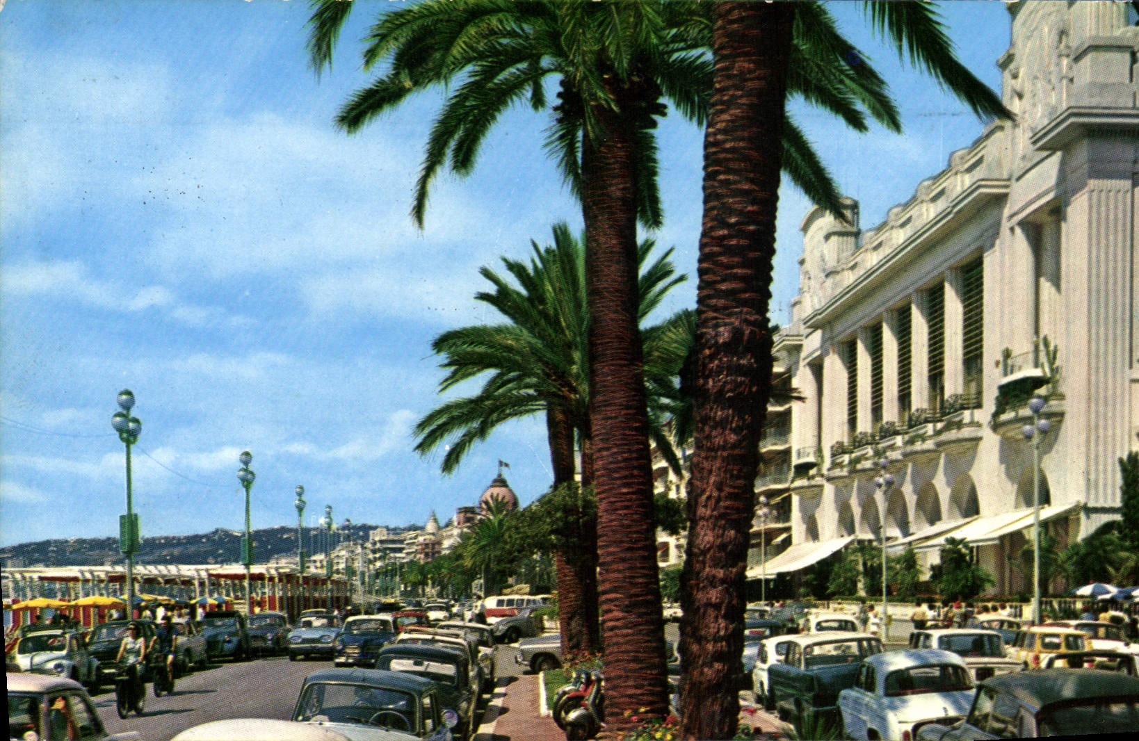 CPM Nice Le palais de la Mediterranee et la promenade des Anglais 