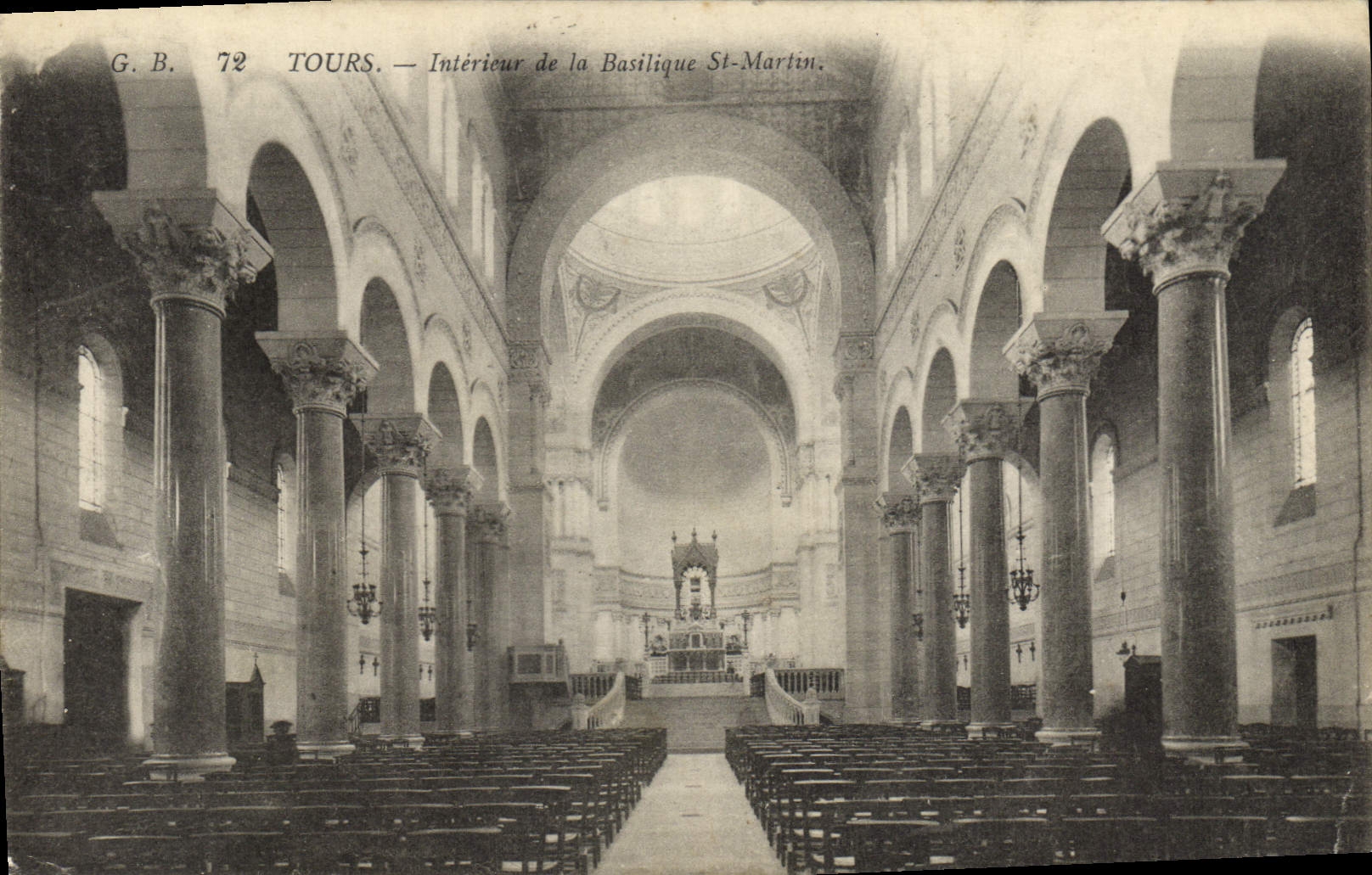 CPA Tours Interieur de la basilique St Martin