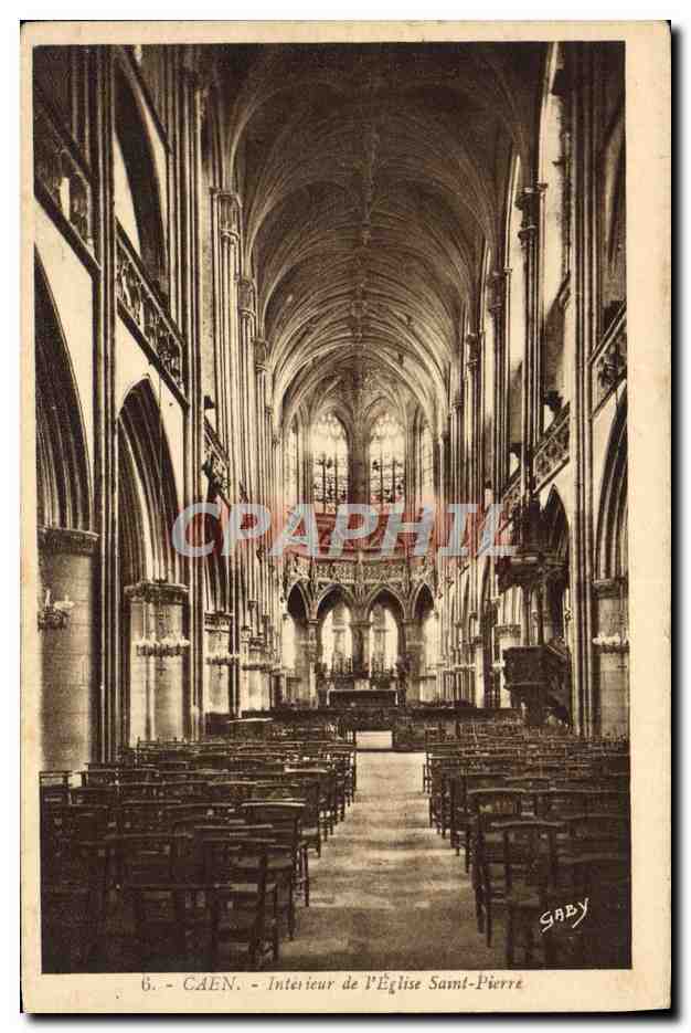 CPA Caen Interieur de l'eglise Saint Pierre