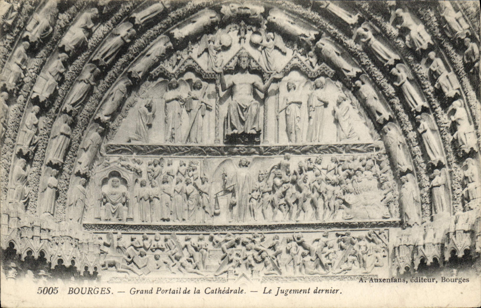 CPA Bourges Grand portal de la cathedrale Le Jugement Dernier