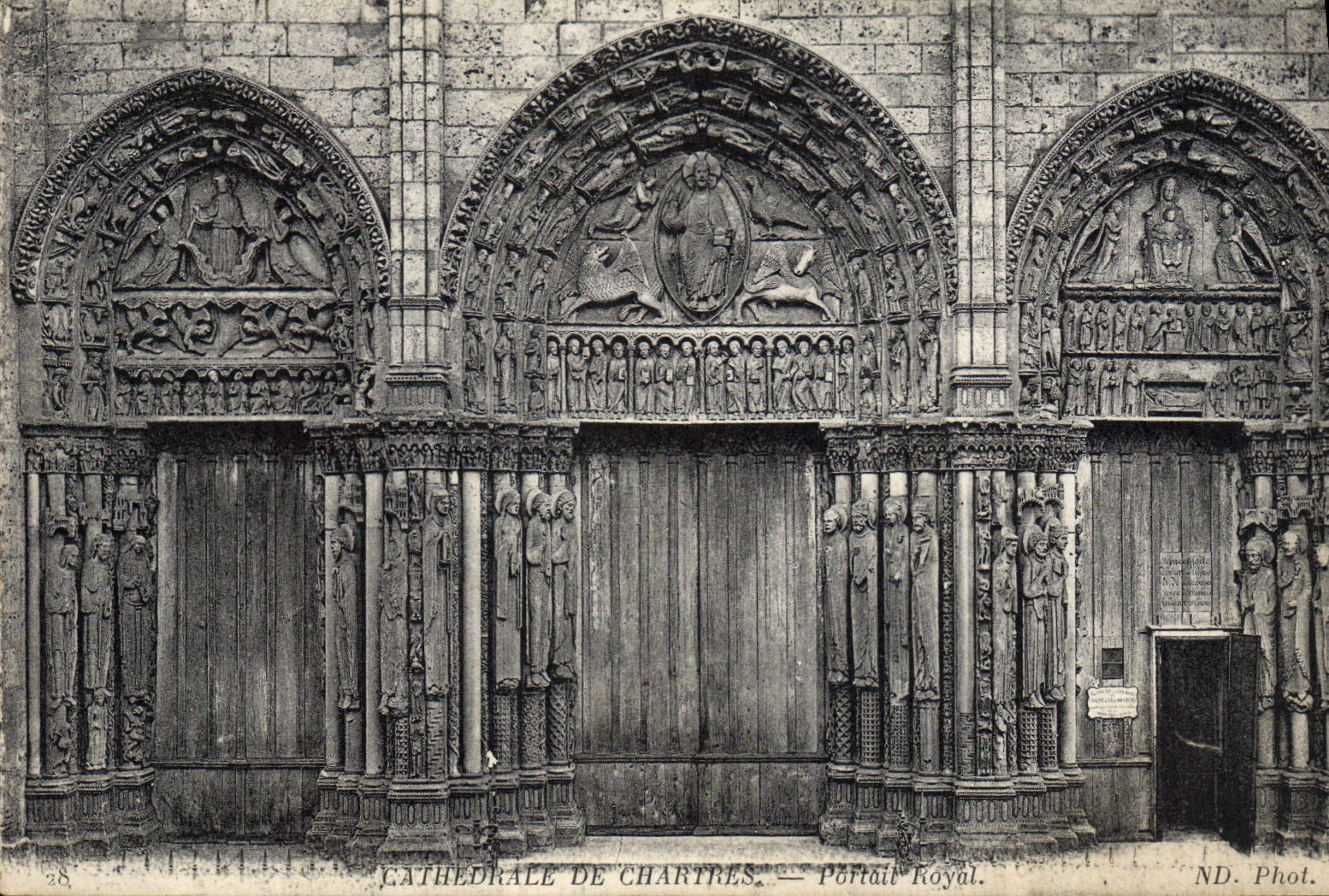 Cathédrale de Chartres — Portail Royal — ND. Phot.