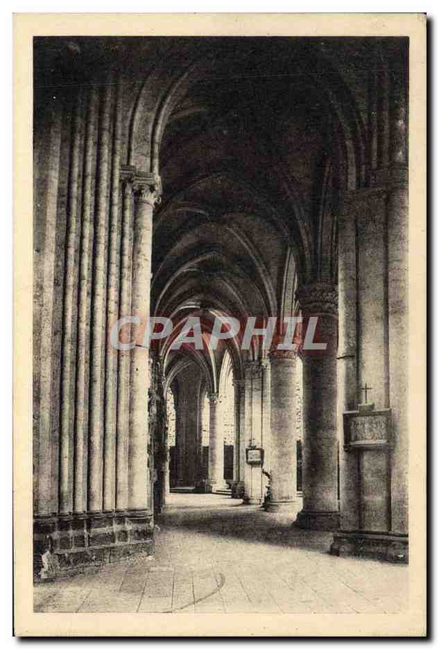 CPA Cathedrale de Chartres Deambulatoire