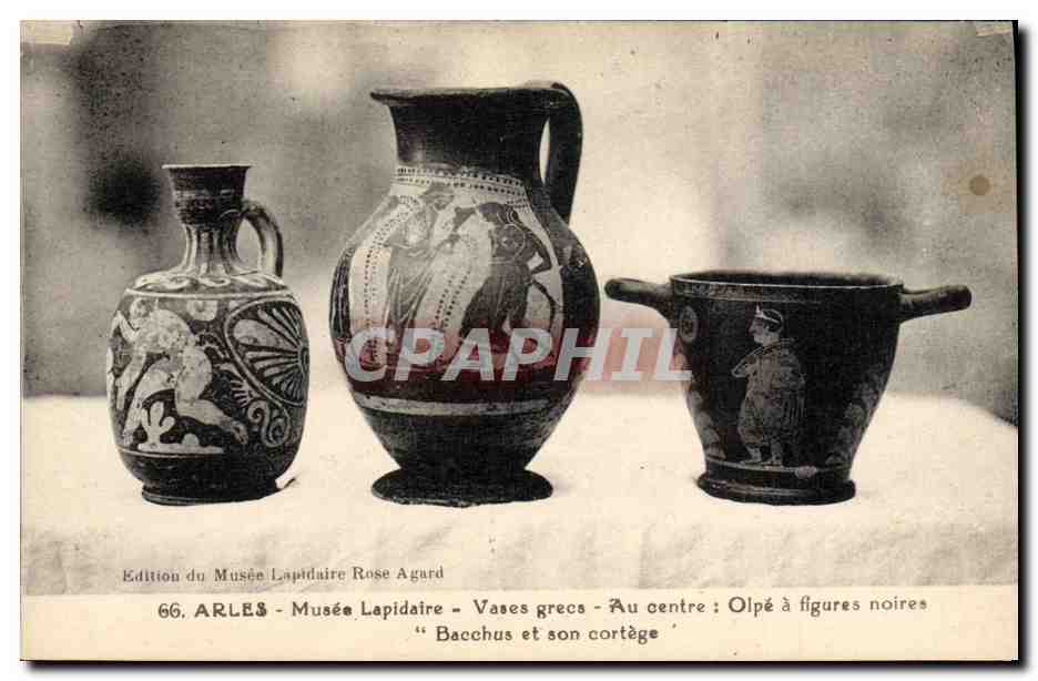 Arles - Musée Lapidaire - Vases grecs - Au centre : Olpé à figures noires - Bacchus et son cortège