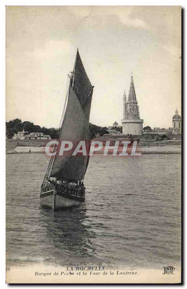 La Rochelle — Barque de Pêche et la Tour de la Lanterne — JND Phot.