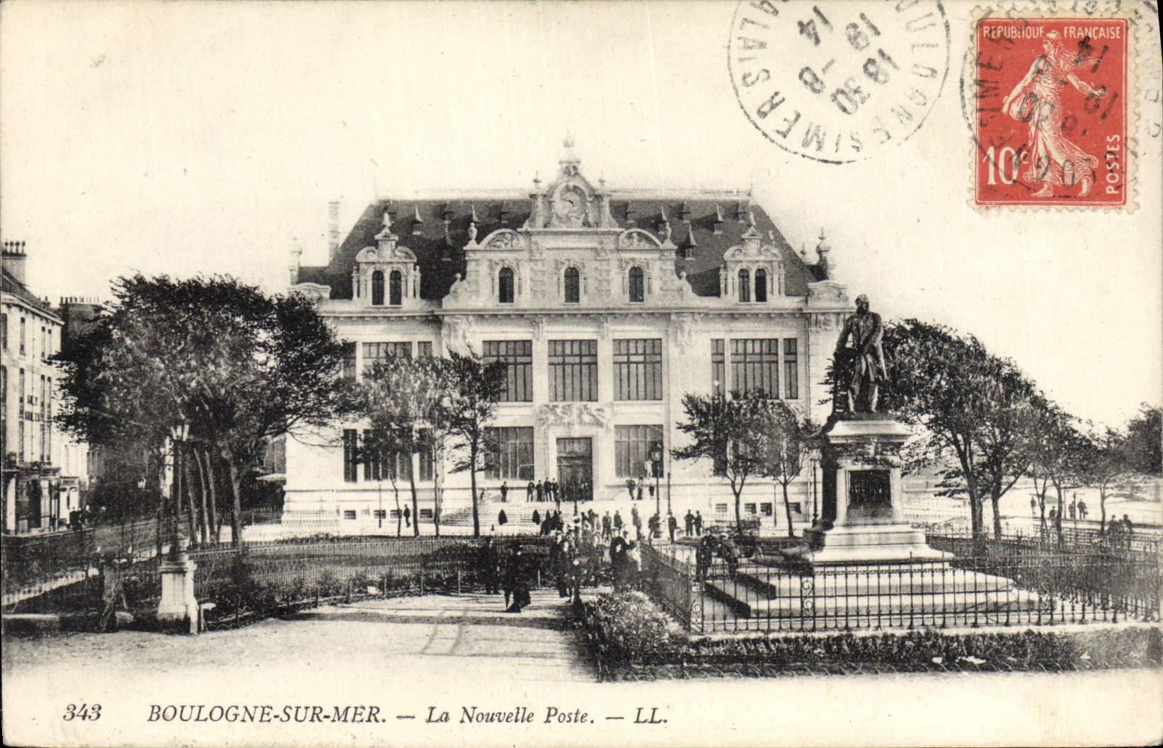 CPA Boulogne sur Mer La nouvelle poste 