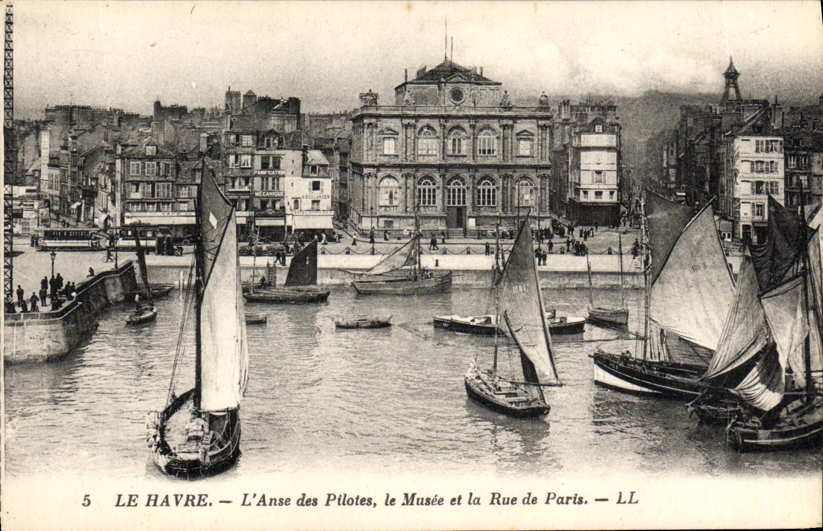 Le Havre — L'Anse des Pilotes, le Musée et la Rue de Paris — LL