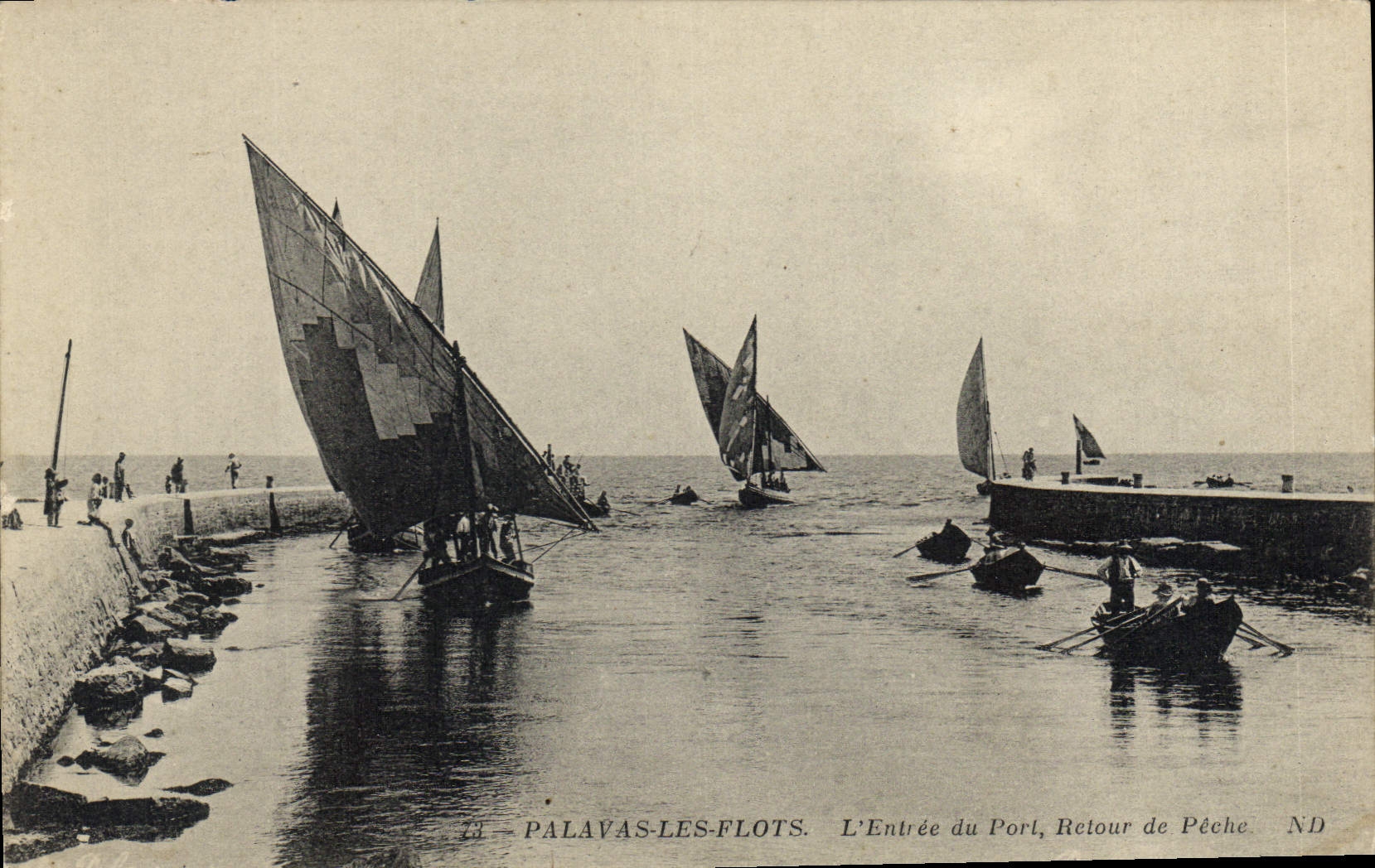 Palavas-les-Flots — L'Entrée du Port, Retour de Pêche — ND