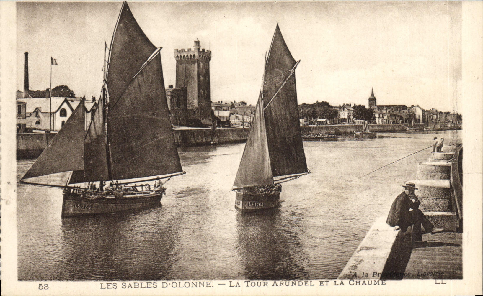 Les Sables d'Olonne — La Tour Arundel et La Chaume — A la Providence, Librairie