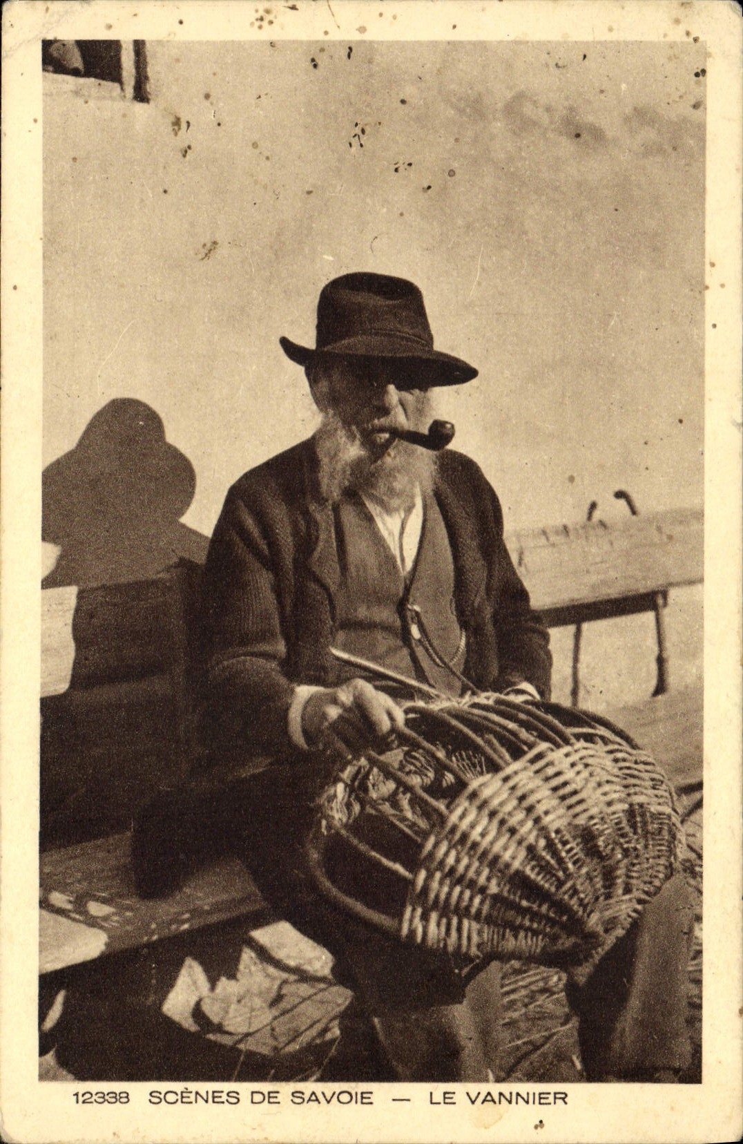 CPA Folklore Scenes de Savoie Le Vannier 
