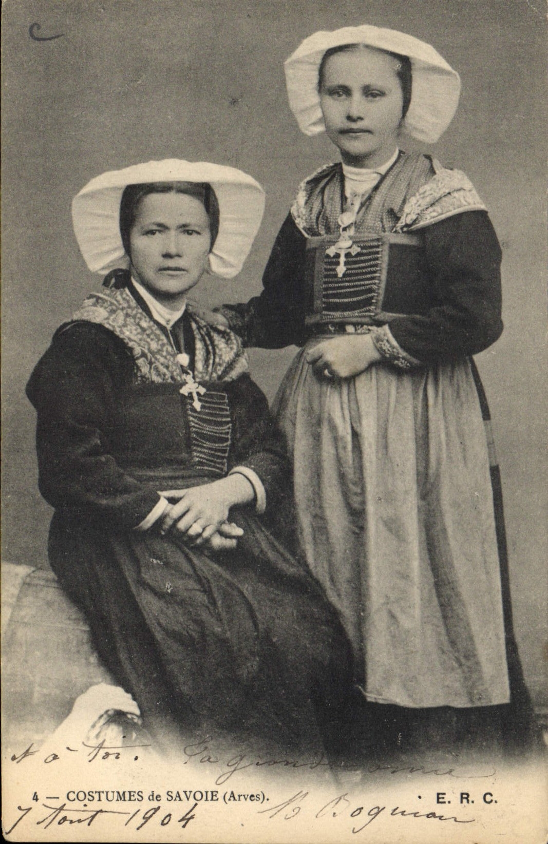 CPA Folklore Costumes de Savoie Arves