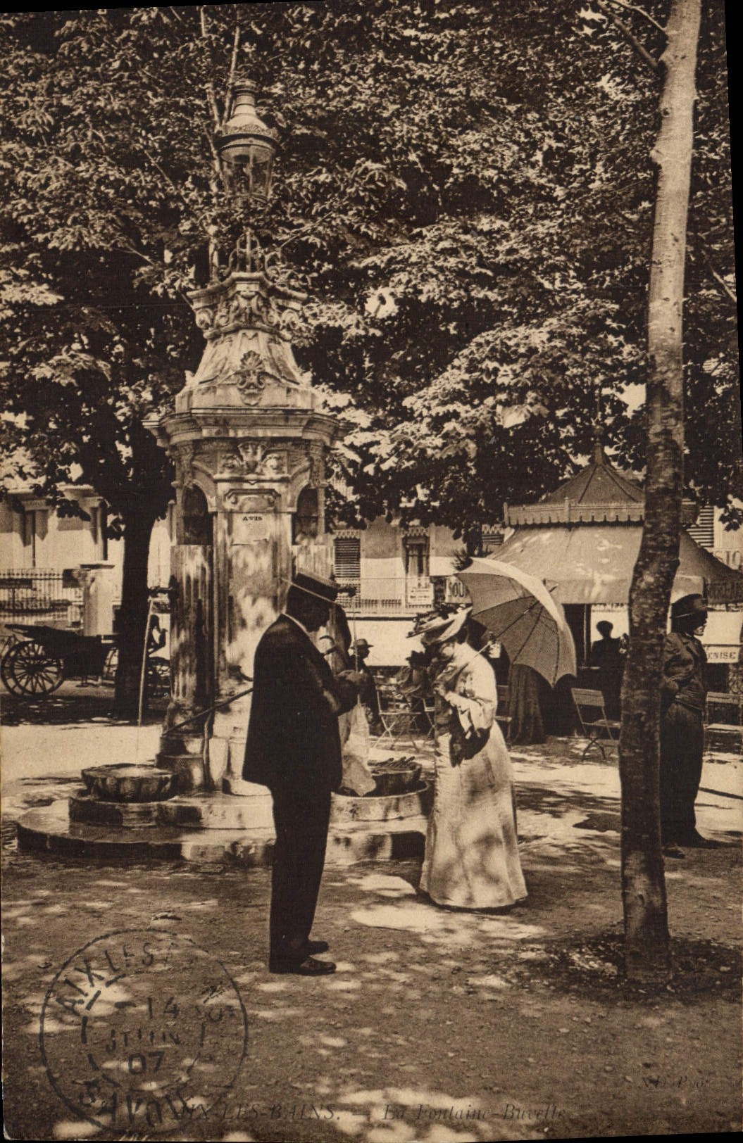 CPA Folklore Aix les Bains Fontaine Buvette 