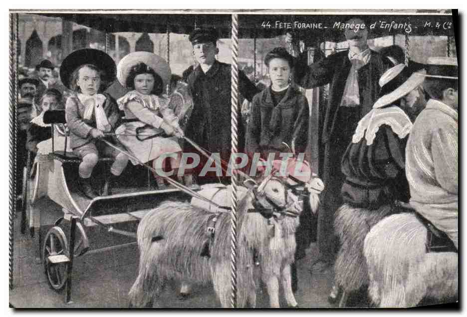 Fête Foraine - Manège d'Enfants — M. & C. éditeurs