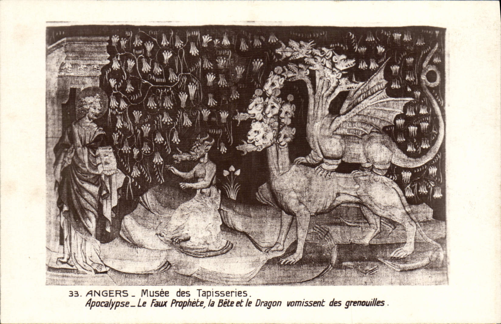 CPA Fantaisie Surrealisme Angers musee des Tapisseries Apocalypse Le faux prophete La bete et le dragon Grenouille