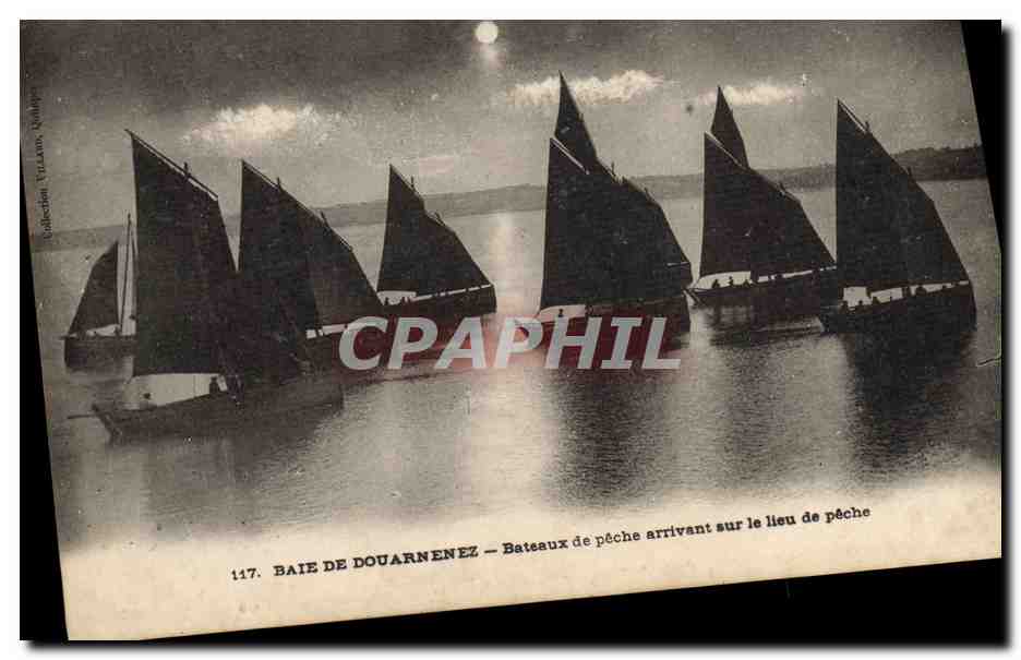 Bucht von Douarnenez — Fischerboote, die am Fischereigelände ankommen — Sammlung Vizlana, Nr. 117