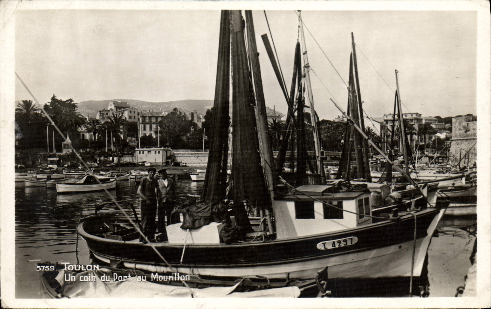 Toulon — Un cain du Port au Mourillon — Édition Le Vieux Port, Marseille
