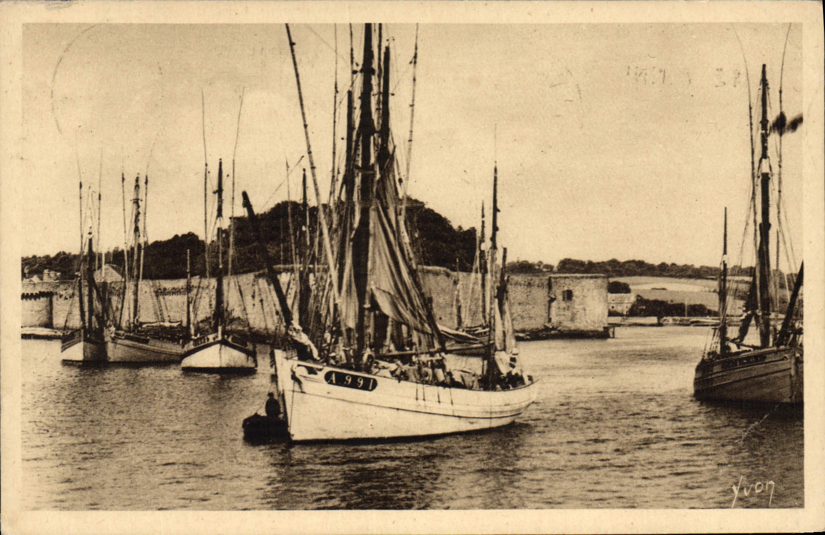 Hafen von Concarneau — Les Thonnières — Éditions d'Art Yvon
