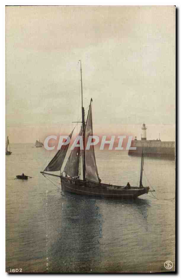 Bateau à voile — Port avec phare — CPAPHIL 1602