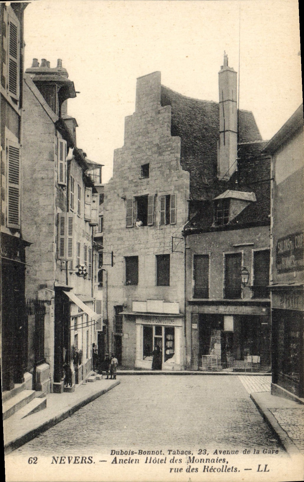 CPA Nevers Ancien Hotel des Monnaies Rue des Recollets