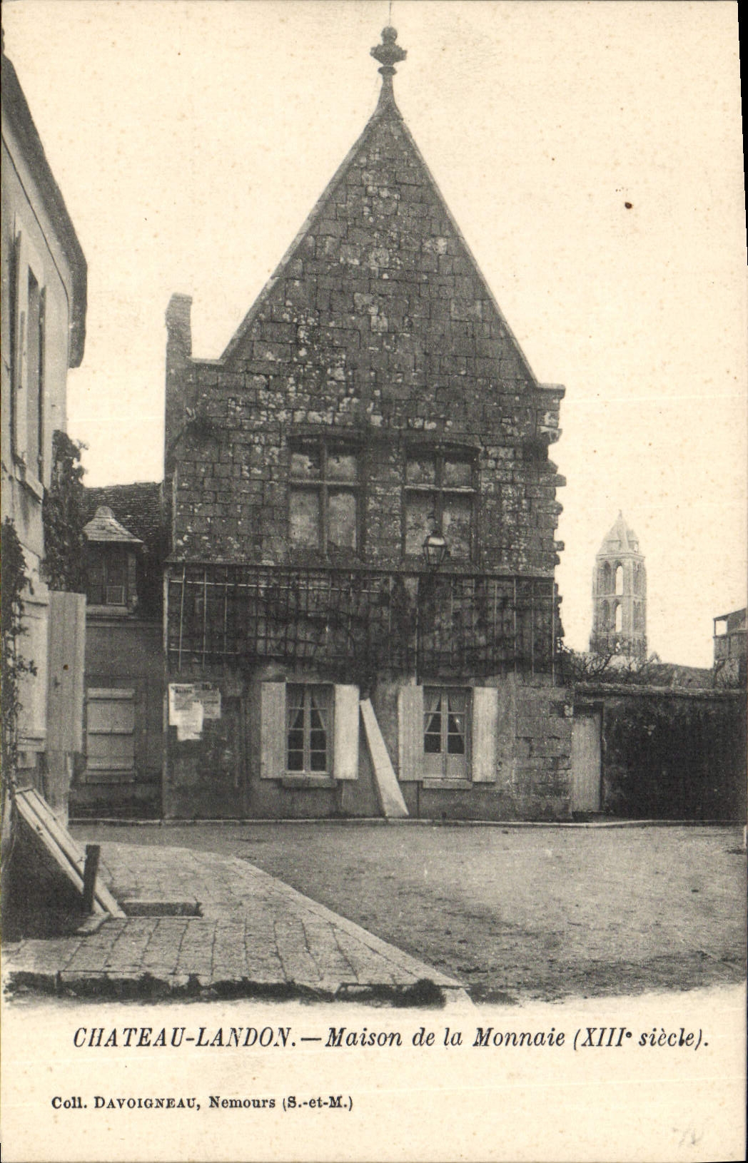 CPA Monnaies Chateau Landon Maison de la monnaie 