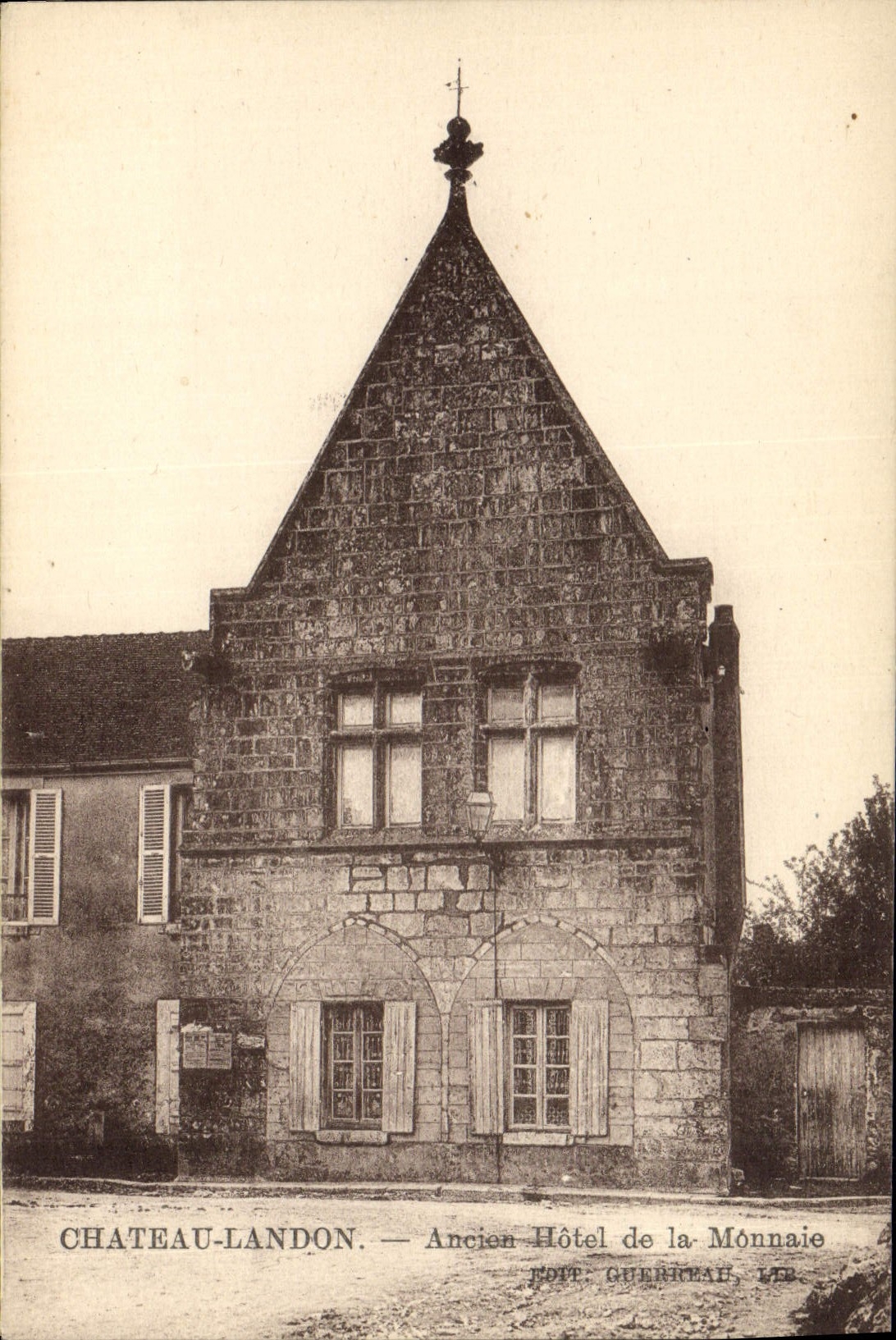CPA Monnaies Chateau Landon Ancien hotel de la monnaie 