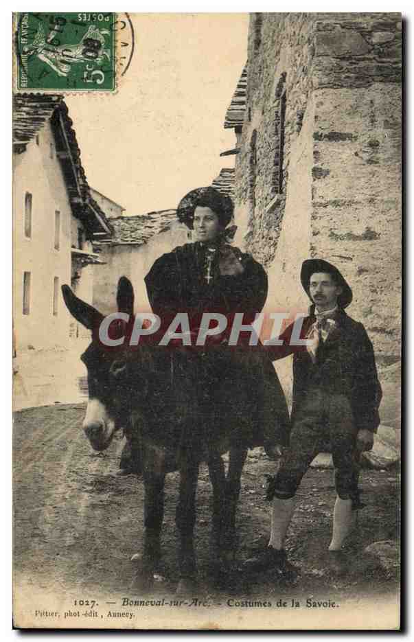 CPA Folklore Bonneval sur Arc Costumes de Savoie Ane Mule 