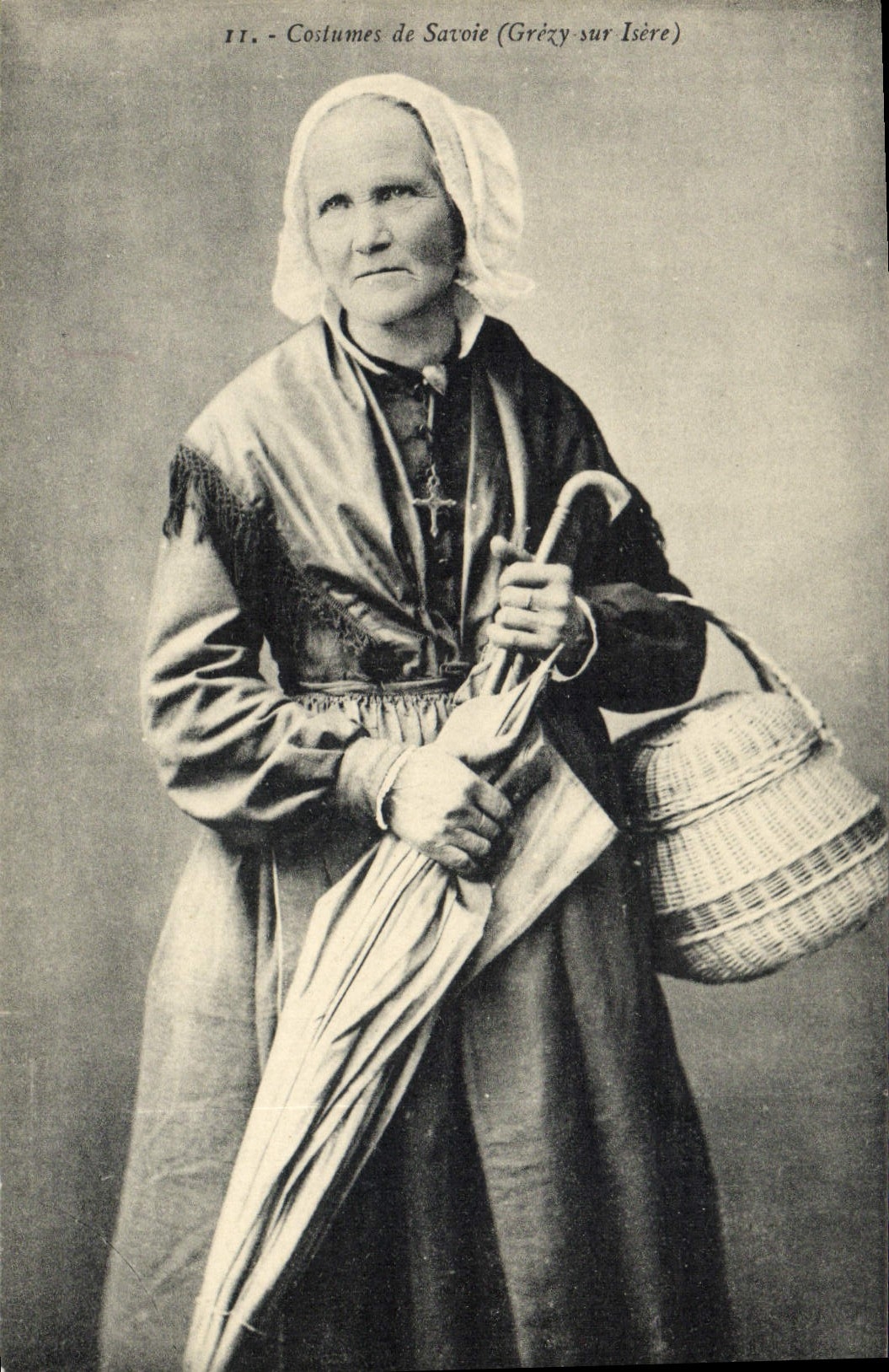 CPA Folklore Costumes de Savoie Grezy sur Isere