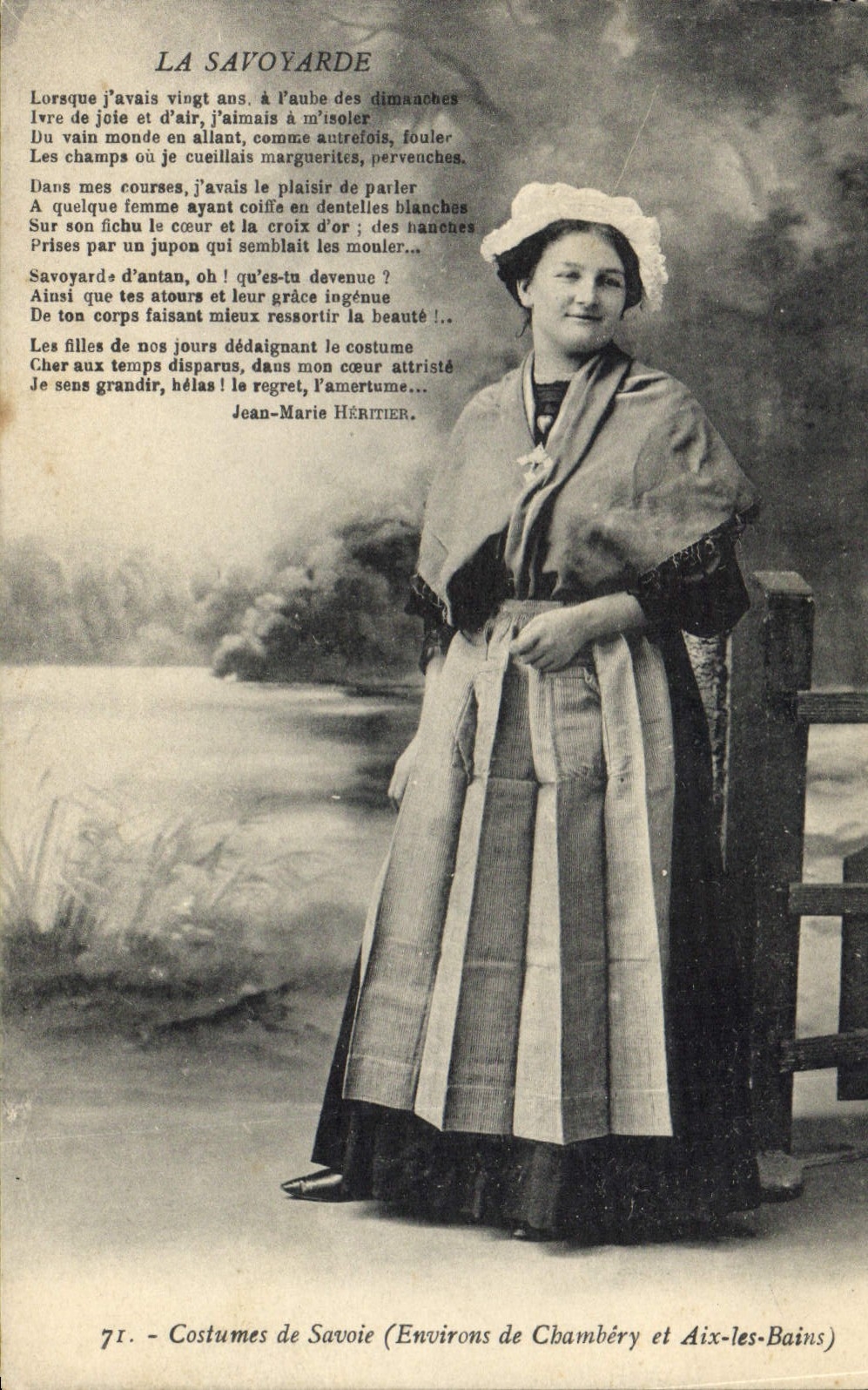 CPA Folklore Costumes de Savoie Environs de Chambery et Aix les Bains 