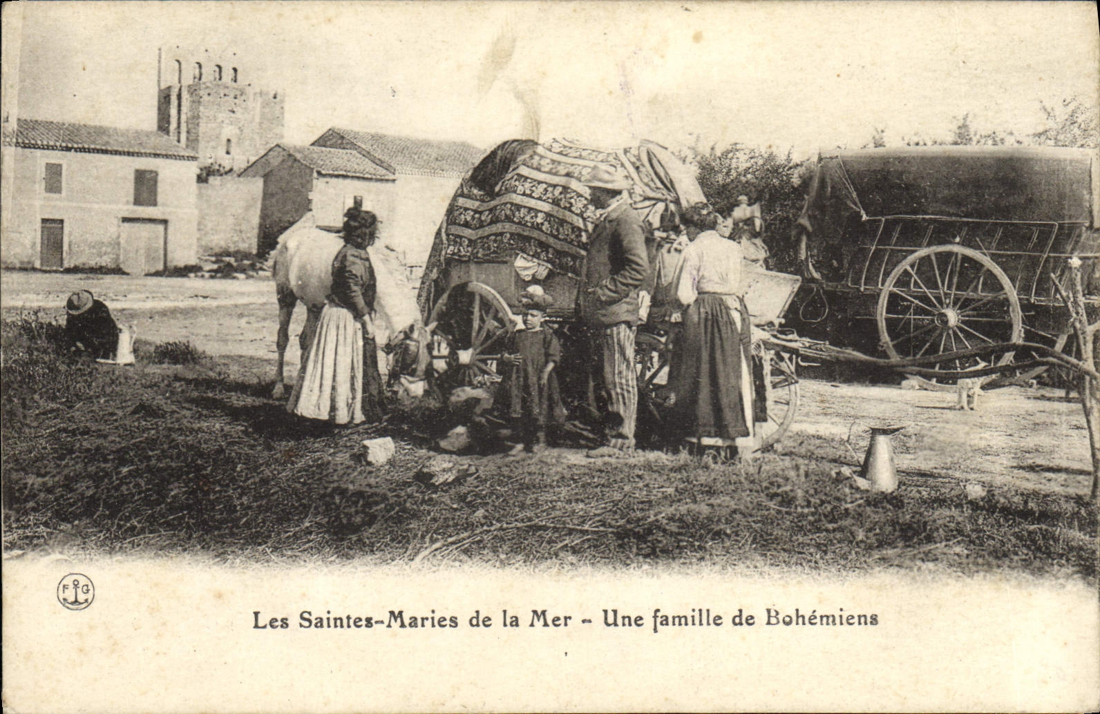 Les Saintes-Maries de la Mer — Una familia de gitanos — F.G. n° 103