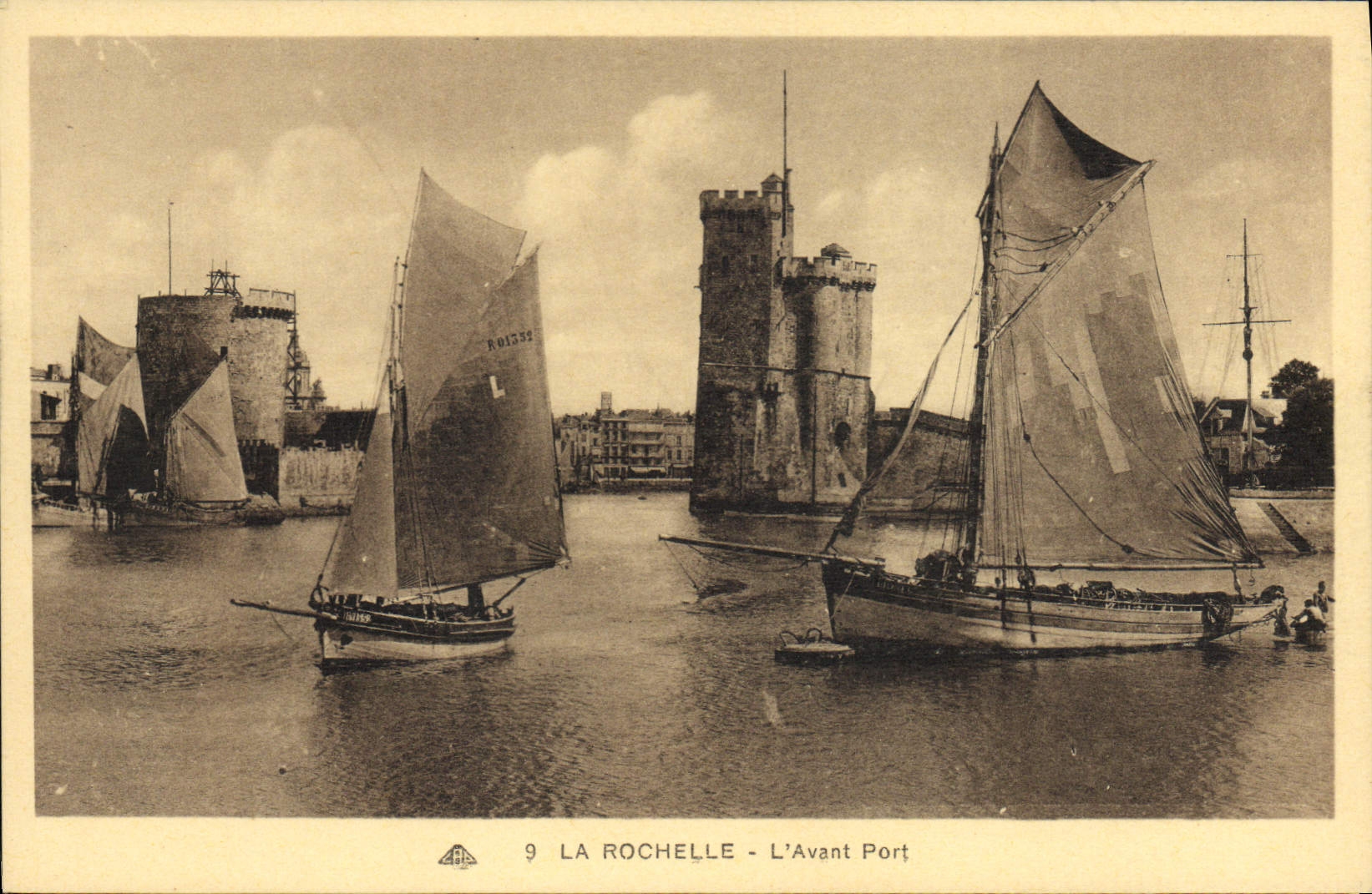 La Rochelle - Der Vorfahrtshafen — Verlag CPAPHIL, Seriennummer 9