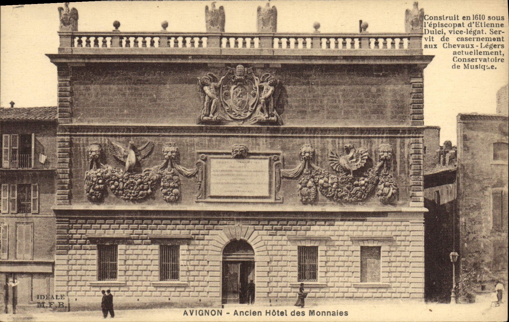 CPA Banque Avignon Ancien hotel des monnaies