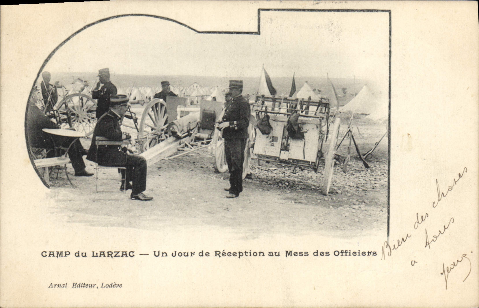 CPA Militaria Camp du Larzac Un jour de reception au mes des officiers
