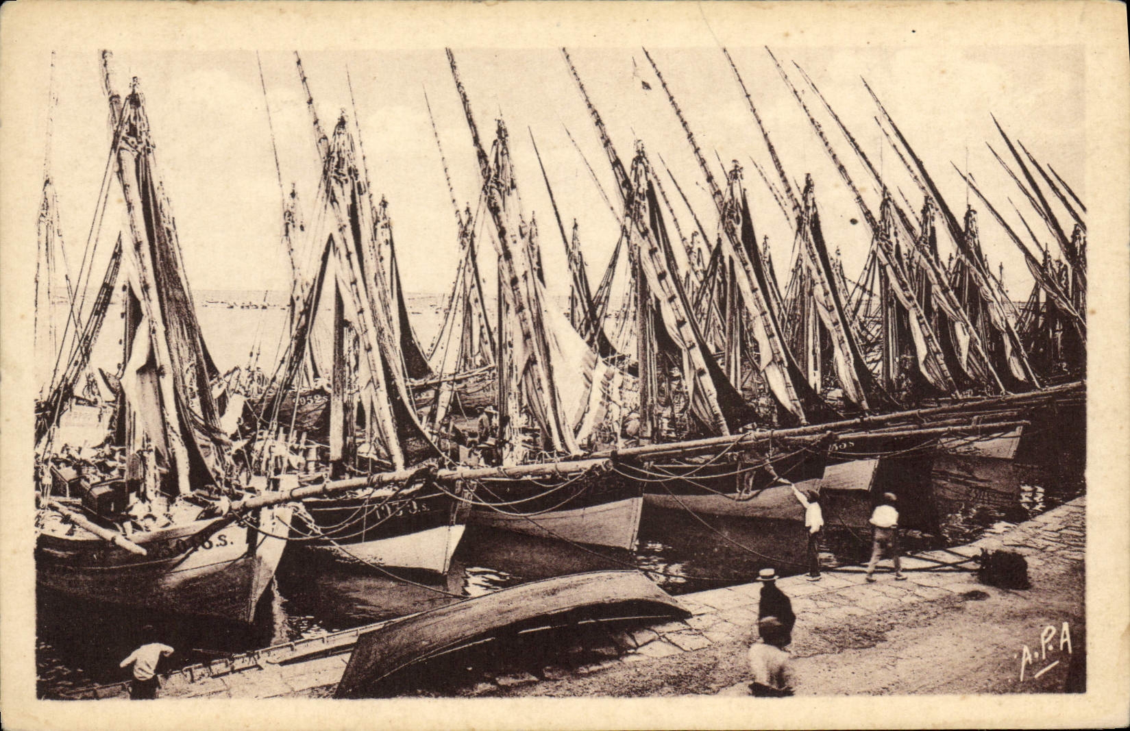 Port de pêche — Sète — éditeur A.P.A.