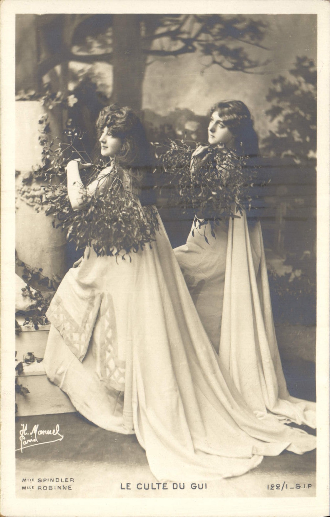 Mlle Spindler et Mlle Robinne — Le Culte du Gui — H. Manuel, Paris, n° 122/1-S.I.P.