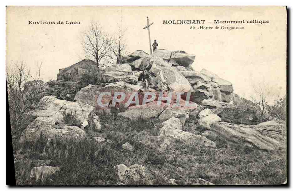 CPA Molinchart Monument celtique dit Hotte de Gargantua