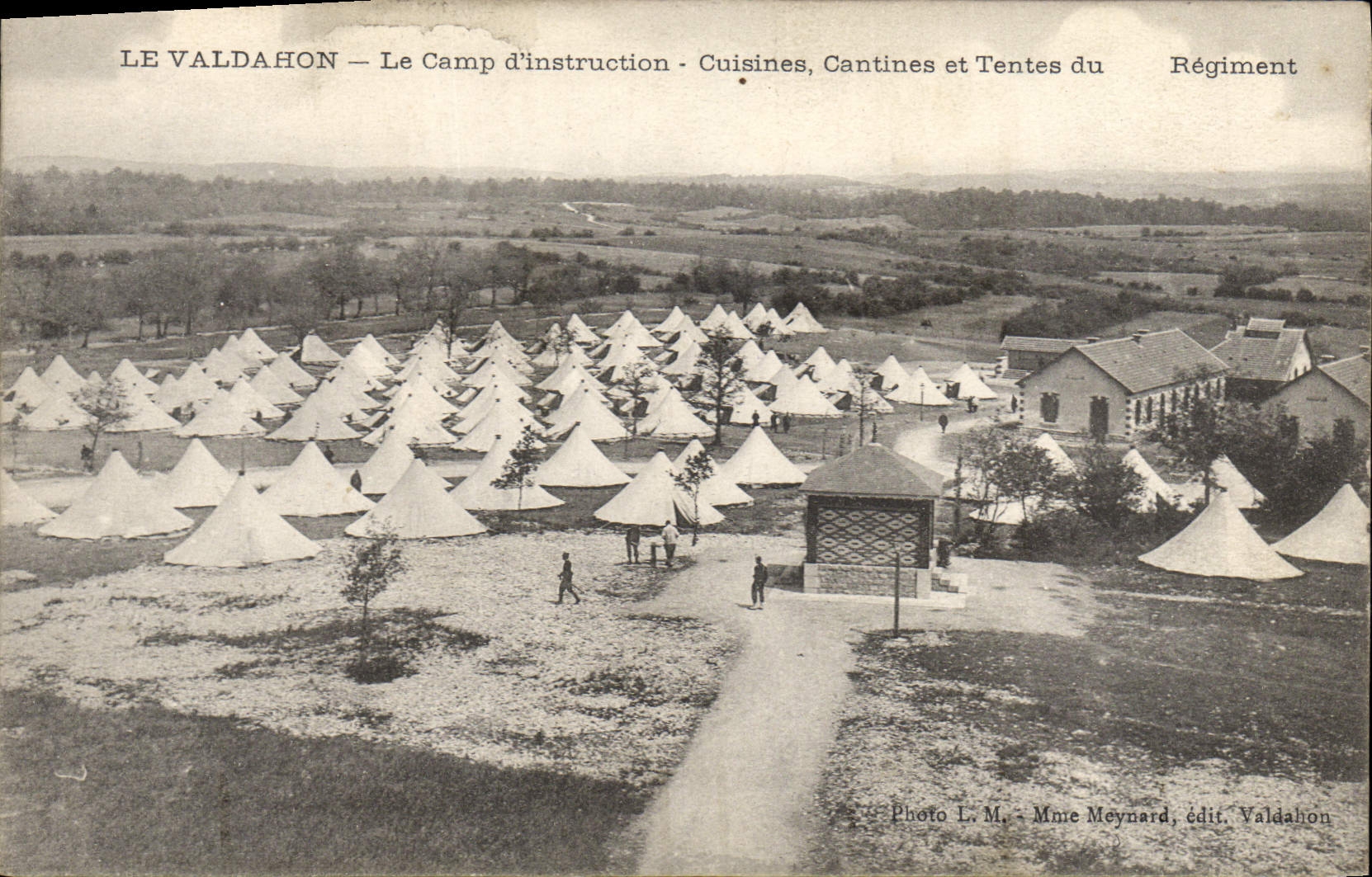 CPA Fantaisie Militaria Le Valdahon Le camp d'instruction Cuisines Cantines et tentes du regiment