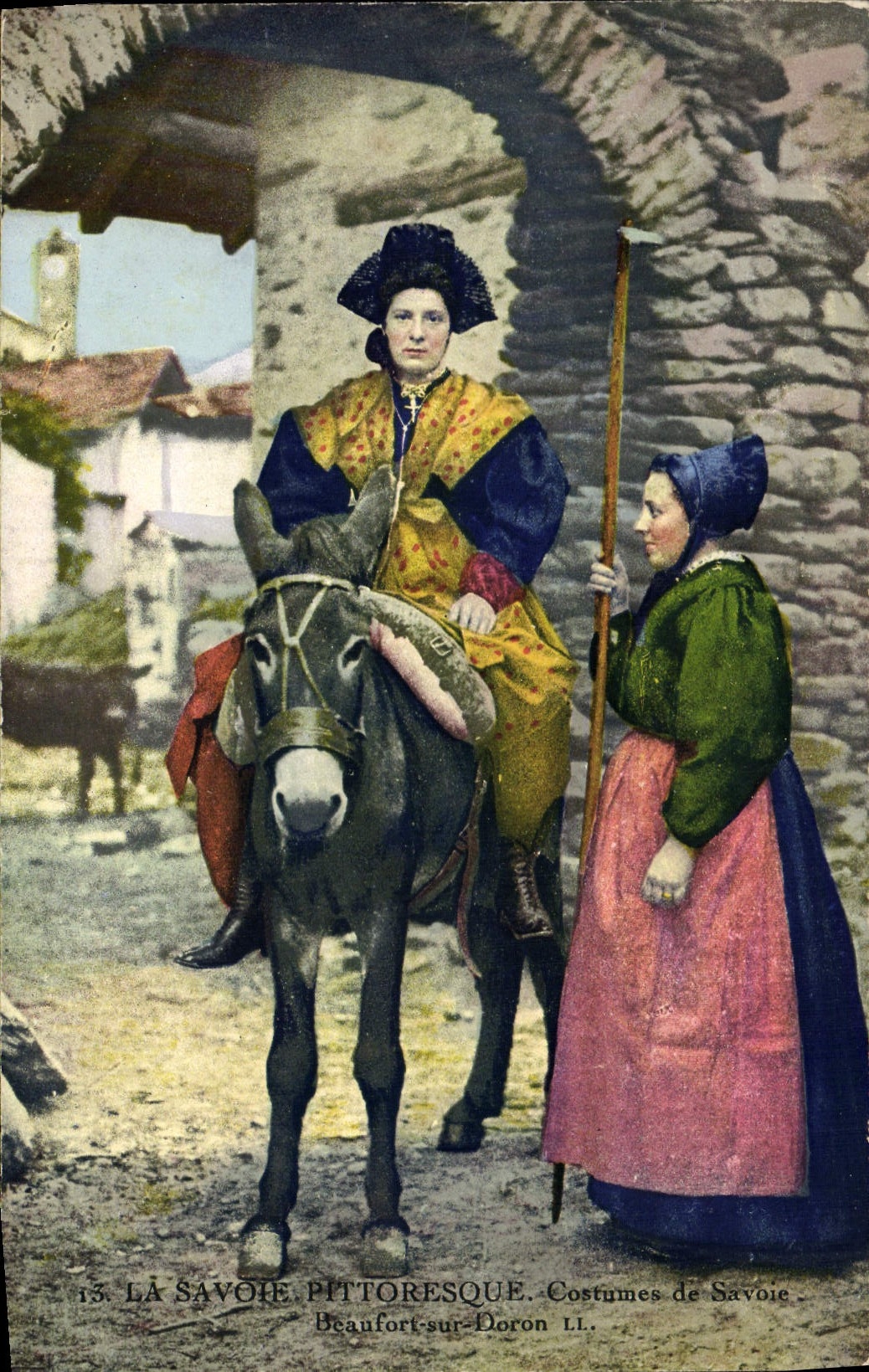 CPA Folklore Savoie Beaufort sur Doron Ane Mule 