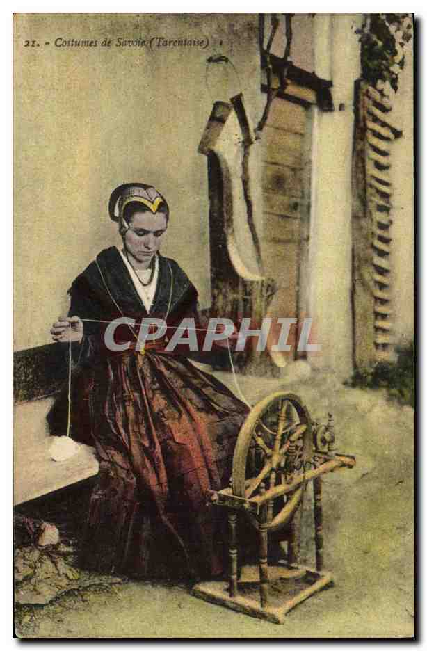CPA Folklore Savoie Tarentaise Fileuse 