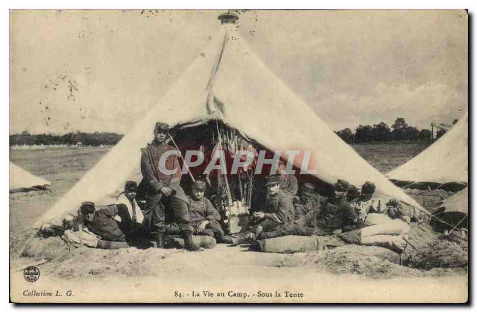 CPA Fantaisie Militaria la vie au camp sous la tente