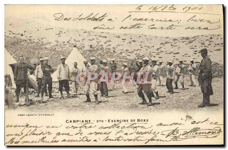 CPA Fantaisie Militaria Carpiagne 378 Exercice de boxe