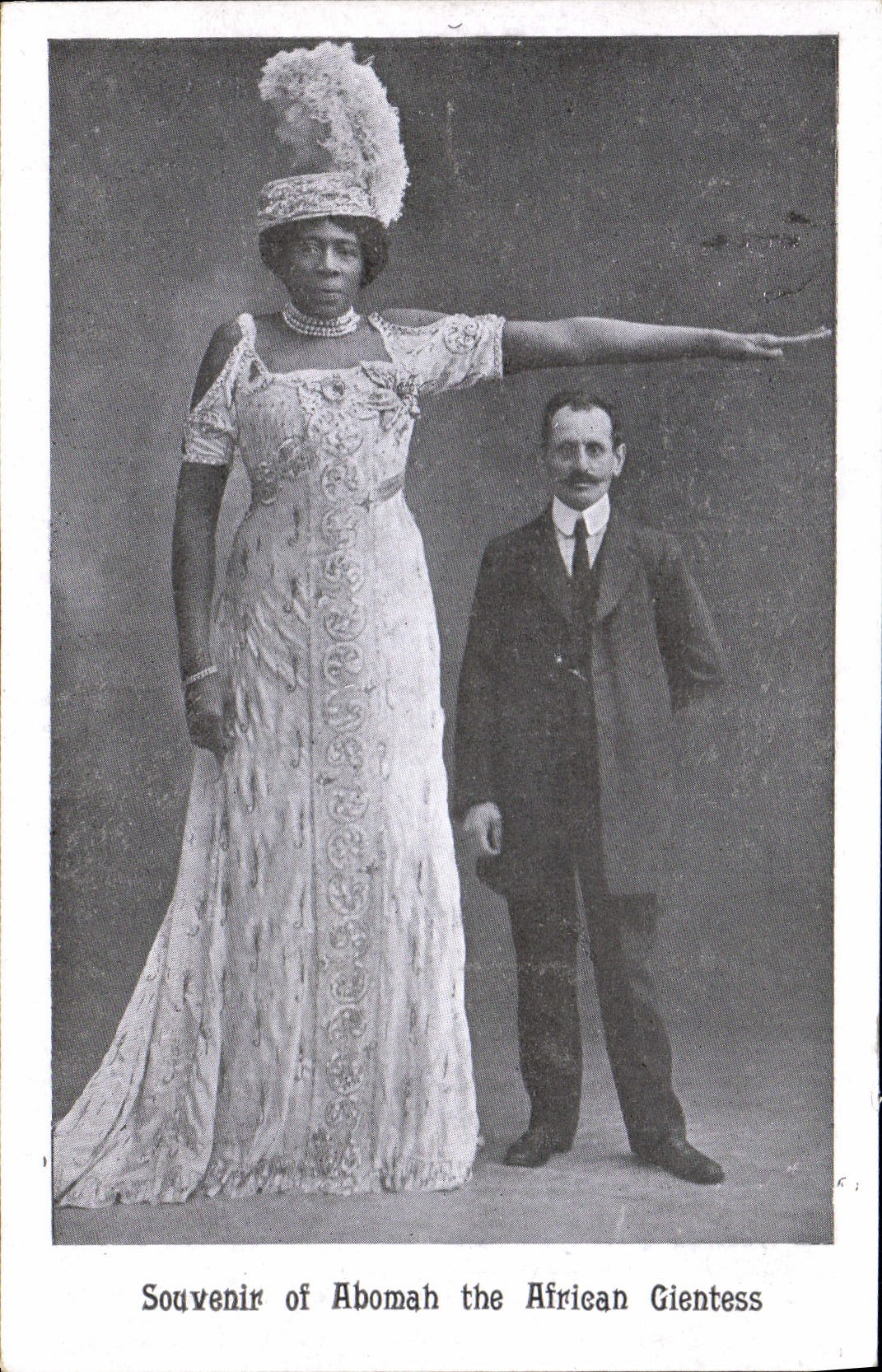 CPA Geant Souvenir of Aboamh the African Gientess