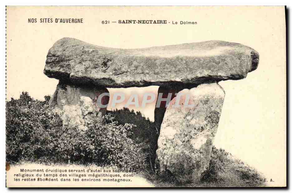 CPA Menhir Dolmen Saint Nectaire 