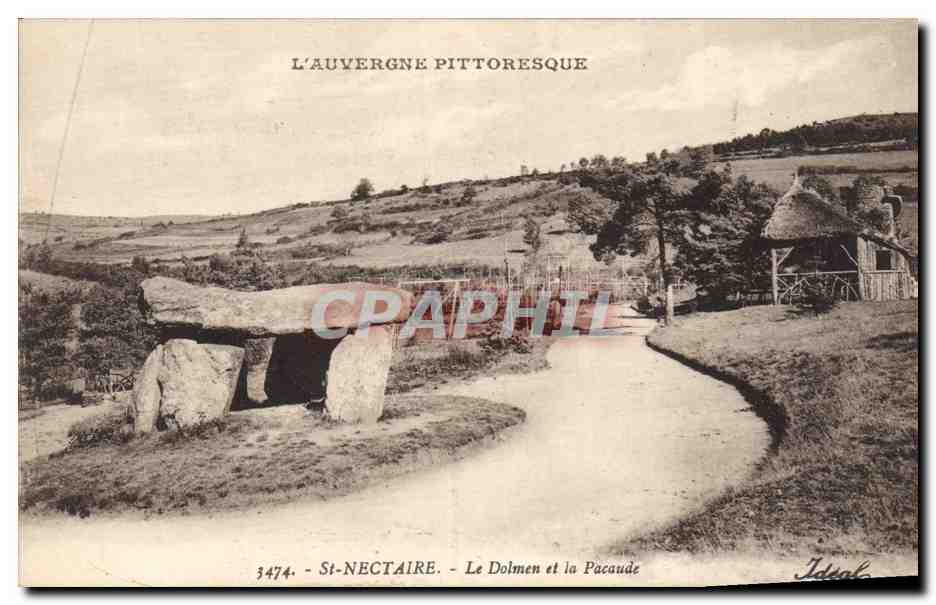 CPA Menhir Dolmen et la Pacaude St Nectaire 