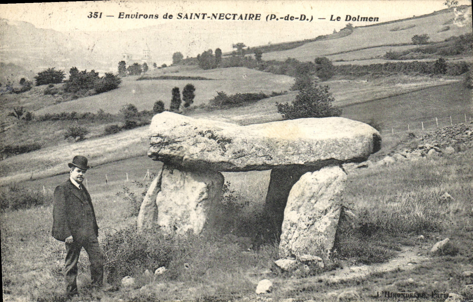 CPA Menhir Dolmen Environs de Saint Nectaire 