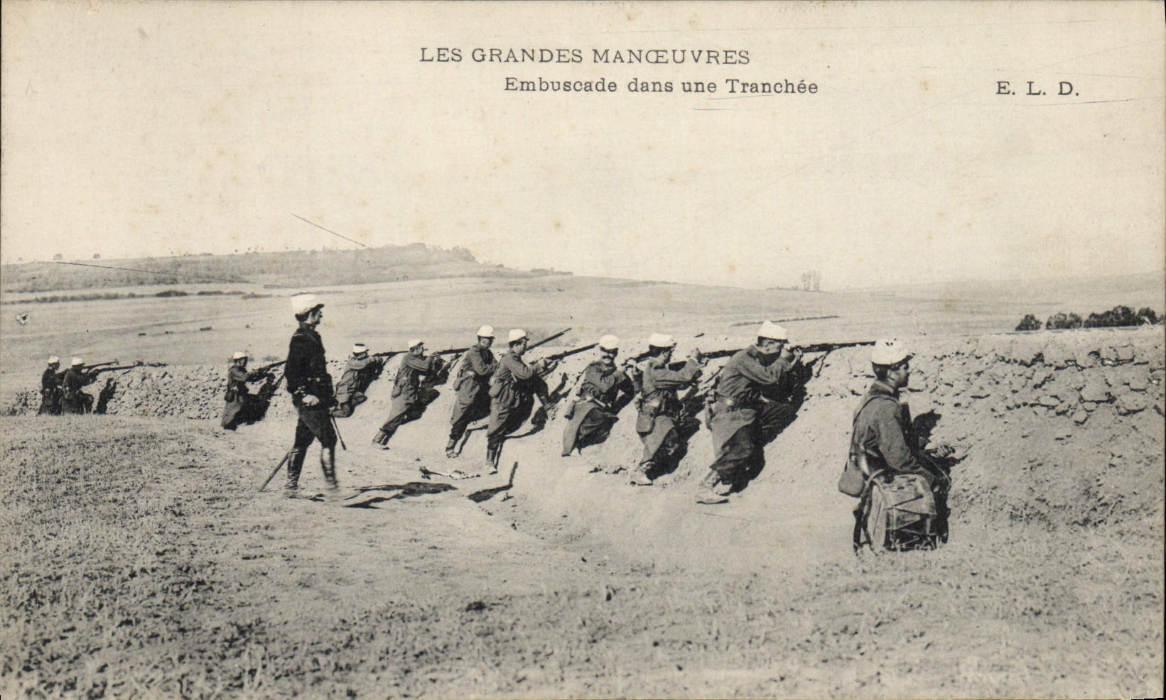 Les Grandes Manœuvres — Embuscade dans une Tranchée — E. L. D.