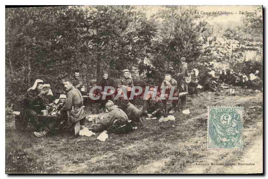 CPA Militaria Au camp de Chalons La soupe 