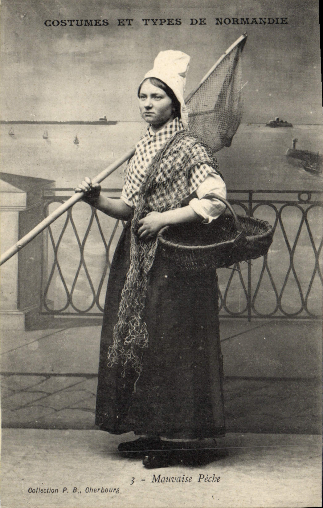 CPA Folklore Normandie Mauvaise peche 