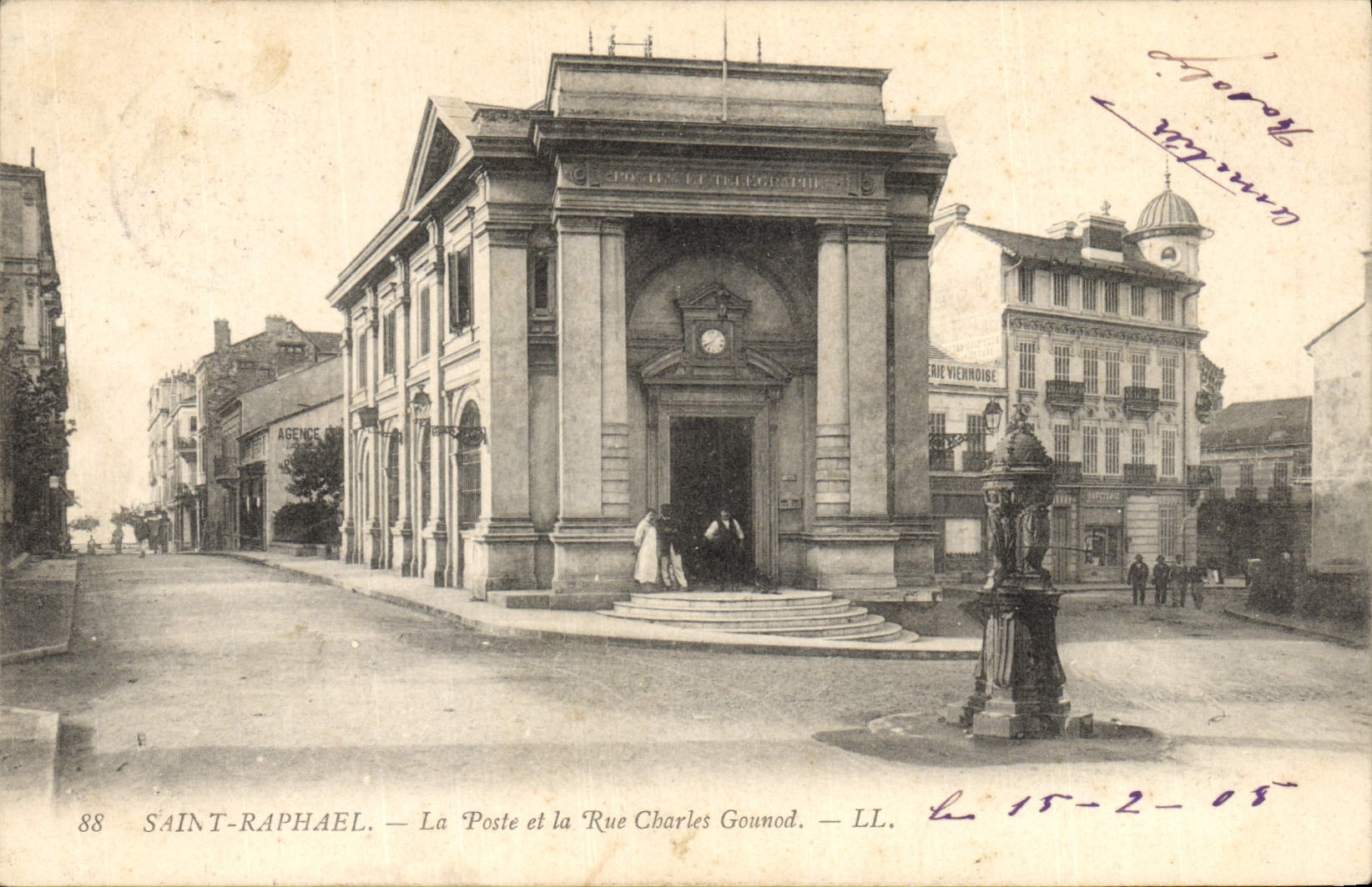 CPA Hotel des Postes Saint Raphael La poste et la rue Charles Gounod 